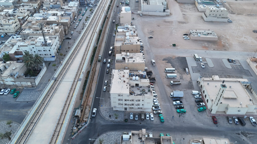 6-فيلا سكنية تجارية بحي البديعة