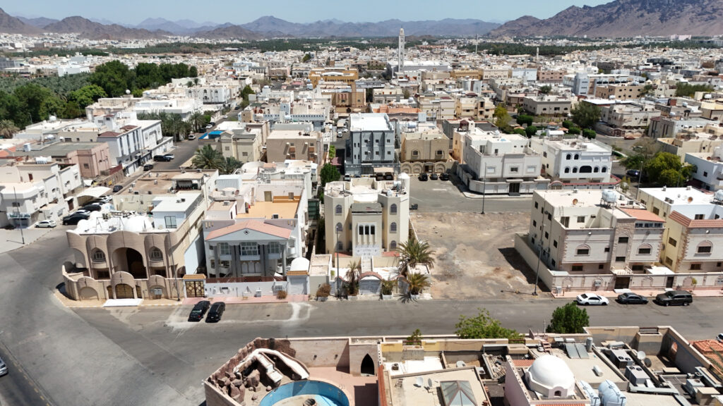 7-فيلا سكنية 800م2 بحي عقاب