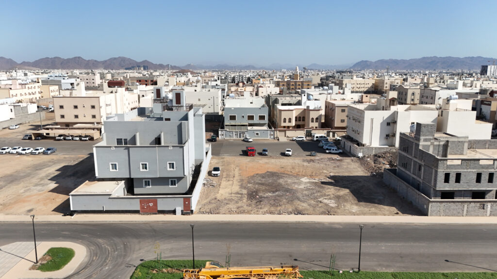 8-أرض سكنية 800م2 بحي شوران