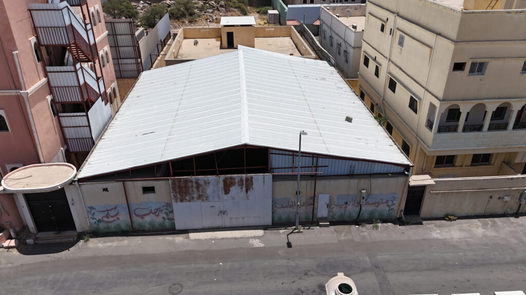 2-أرض سكنية 400م2 بحي الصفق