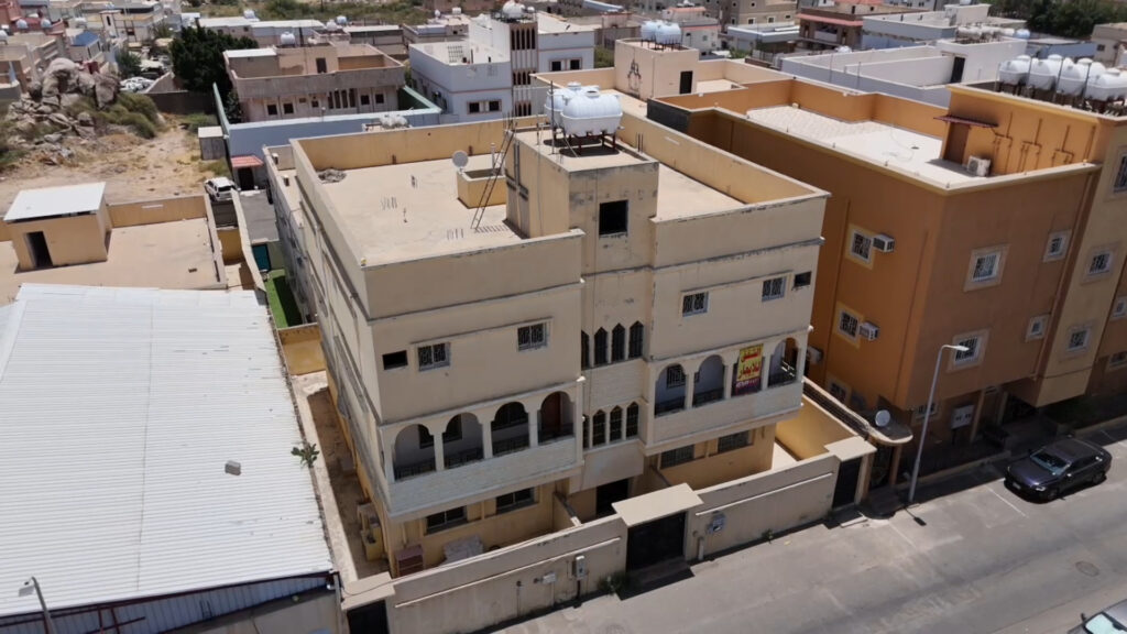 3-عمارة سكنية 400م2 بحي الصفق