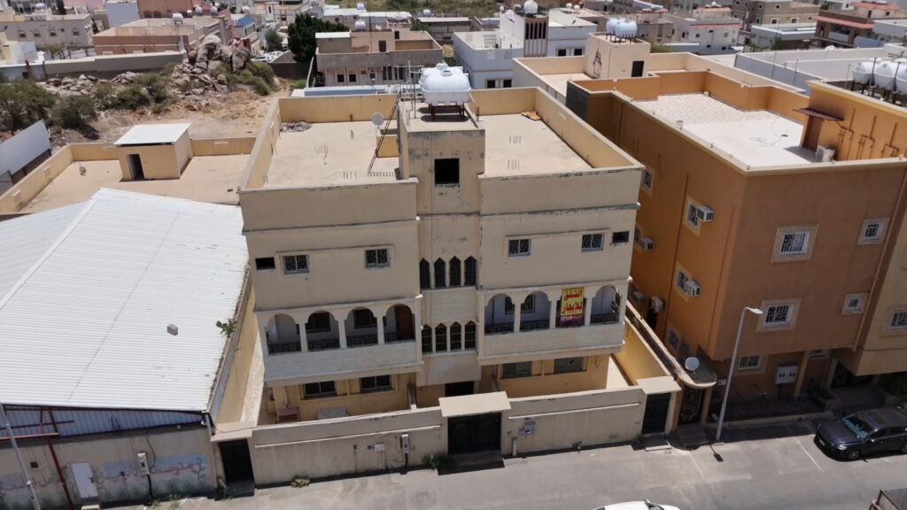 3-عمارة سكنية 400م2 بحي الصفق