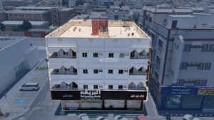 6-عمارة سكنية تجارية 565م2 في خميس مشيط