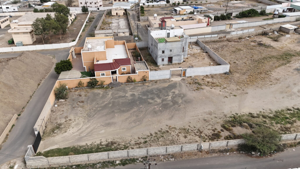 11-فيلا سكنية 9987م2 في خميس مشيط