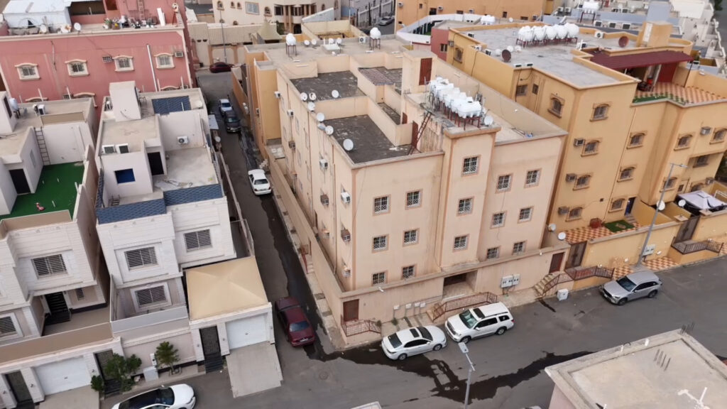 18-شقة – طريق العمارة بمساحة 203 م² في مدينة خميس مشيط
