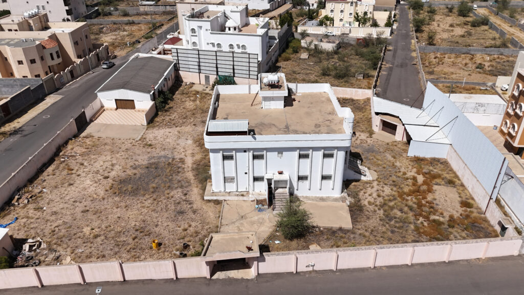 20-فيلا سكنية بمساحة 3382 م² في مدينة احد رفيده