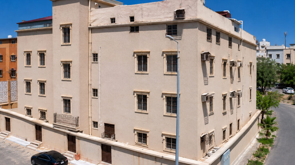 23-شقة سكنية بمساحة 174.85 م² في مدينة احد رفيده