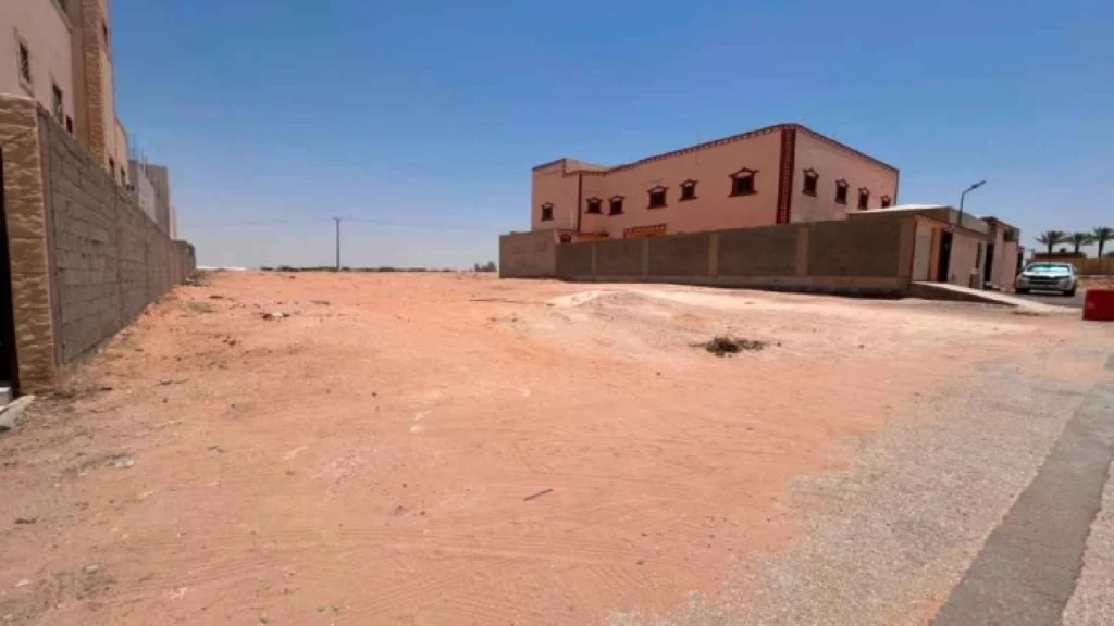 13-أرض بحي الشقة