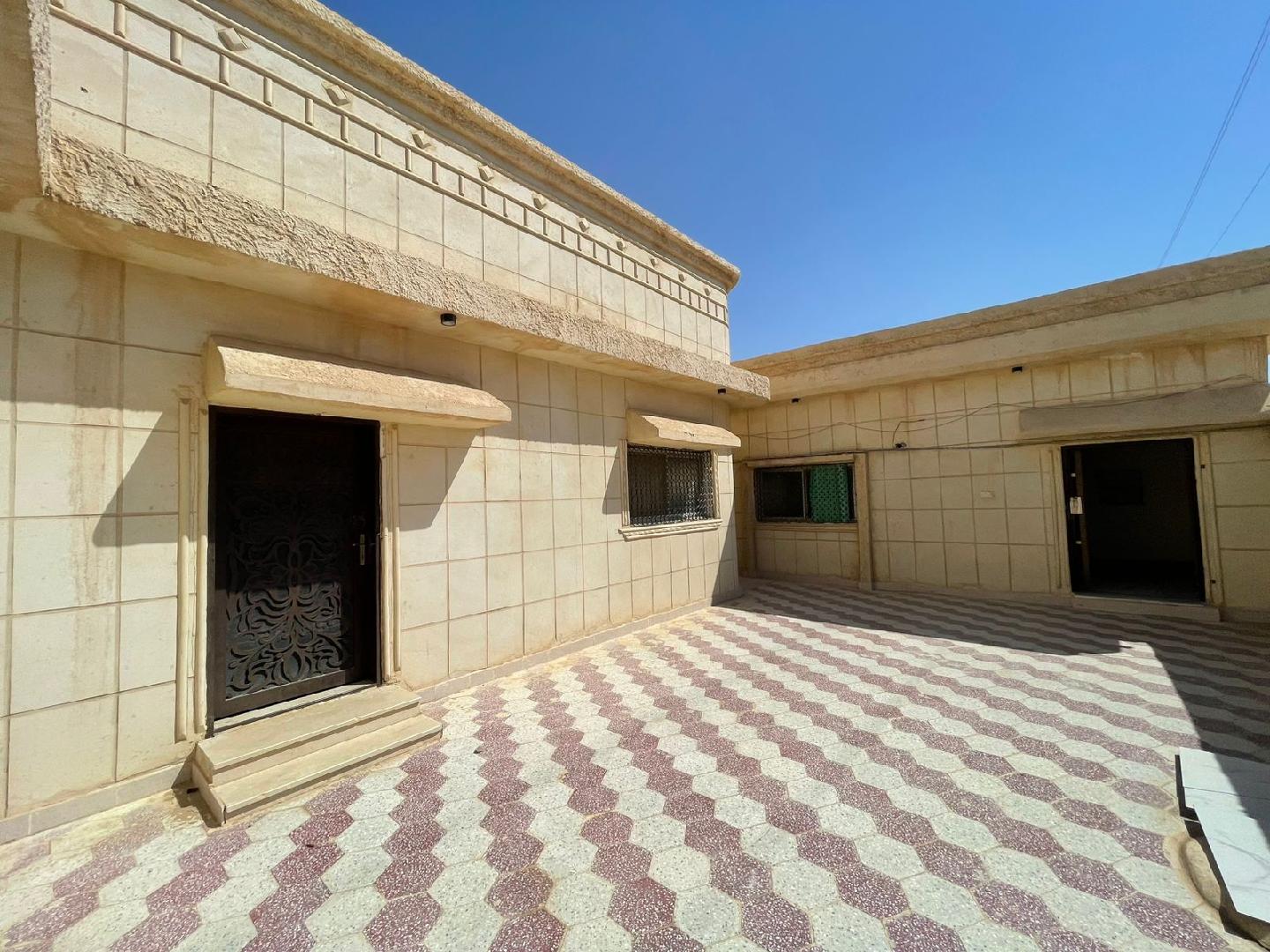 مزاد الفرسان – فيلا سكنية 2990-2130