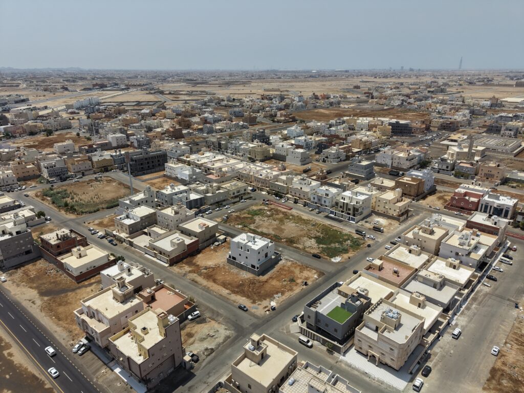 12-ارض سكني – الفروسية
