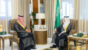 أمير المنطقة الشرقية يؤكد أهمية القطاع العقاري خلال لقائه بالرئيس التنفيذي للهيئة العامة للعقار