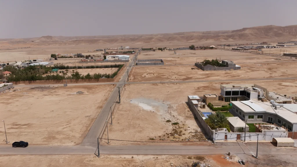 5-أرض زراعية بحي الدانة بالعمارية