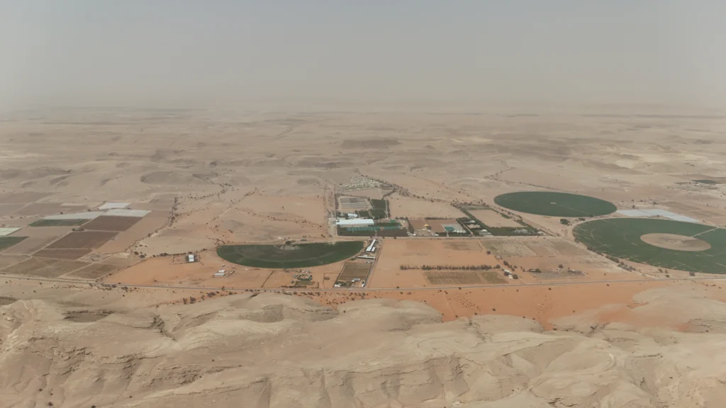 6-مزرعة 1,053,120م2 بحي أم الشعال