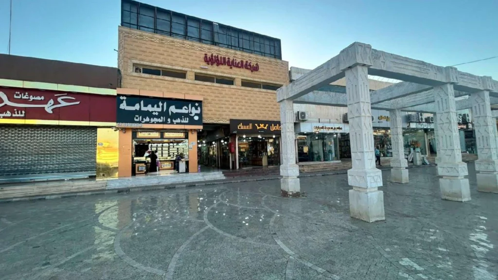 2-عمارة تجارية بحي محلة الجديده فى سوق المراشده