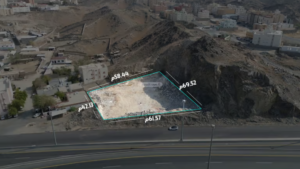 9-أرض سكنية تجارية 3205.25م2 جنوب جبل المكتلة