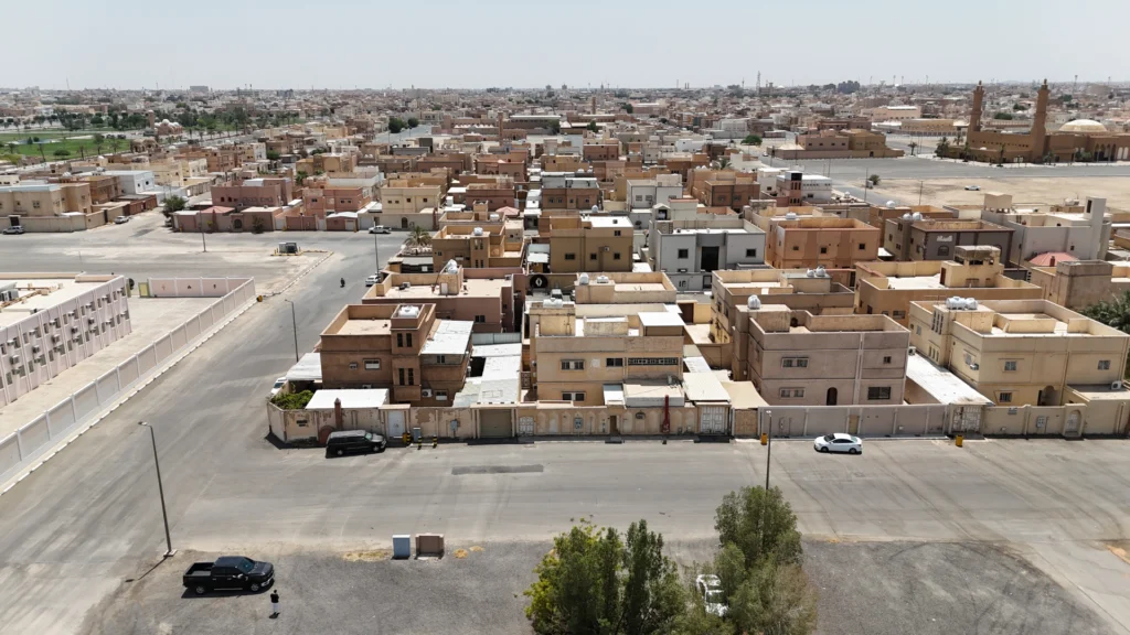 13-فيلا سكنية بحي الملك فيصل