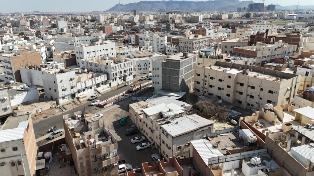 4-أرض بحي نزلة الجبور الوسطى