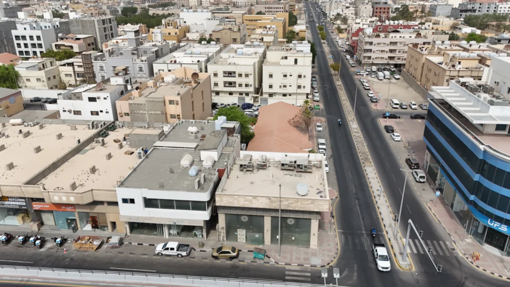 5-مبنى تجاري بحي مدينة العمال