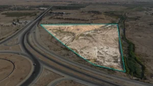 1-أرض زراعية بحي شمال عنيزة