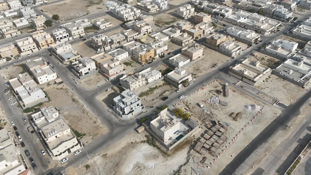 8-أرض سكنية بحي الصواري