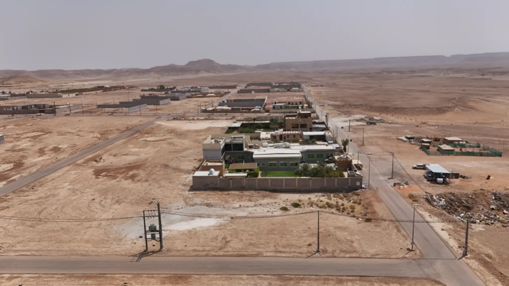5-أرض زراعية بحي الدانة بالعمارية