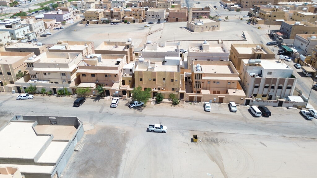 06 – فيلا بحي الصالحية / عرعر – بمساحة 400 م² image 0 ر س 0  ثانية 0  دقيقة